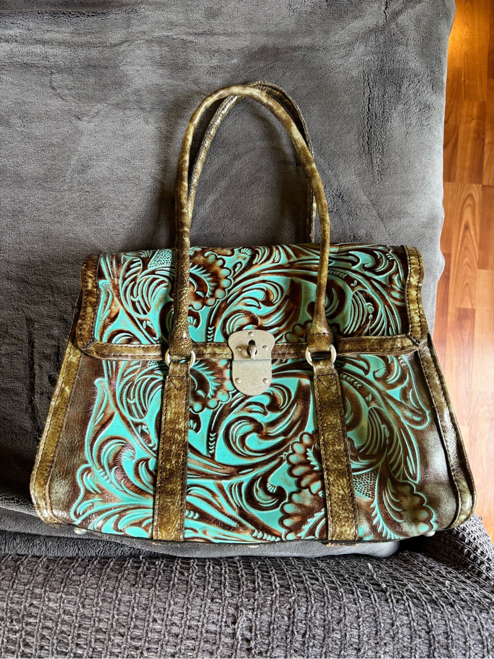 Patricia Nash Italian Leather Vienna Satchel, Tooled Turquoise, Like New Purse - Picture 5 of 16